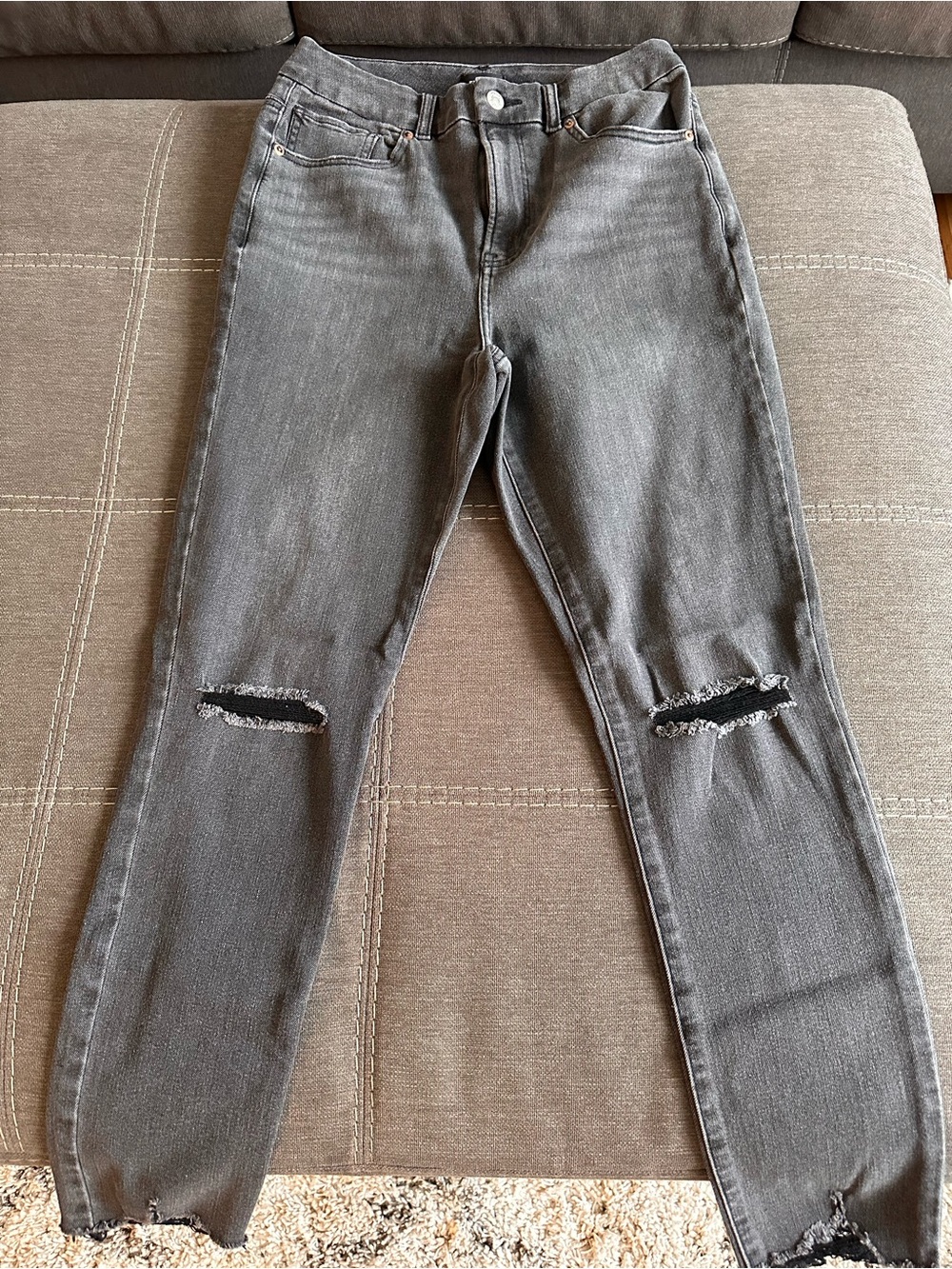 Gray Distressed Women’s Skinny Jeans- Express